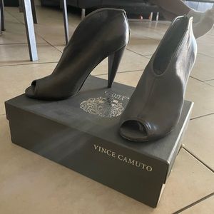 Size 8.5 booties in gray